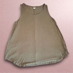 Old Navy XL Tall army green swing top.